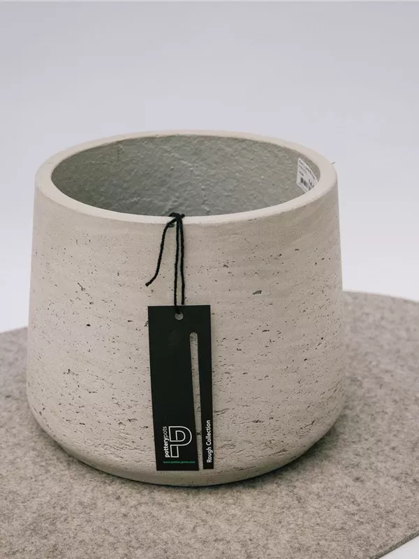 Patt L, grey Washed